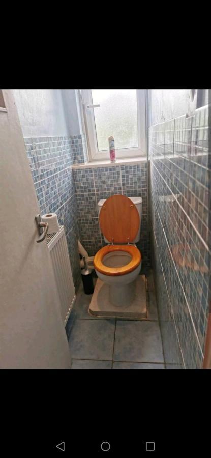 Nice Shared Flat Лондон Экстерьер фото